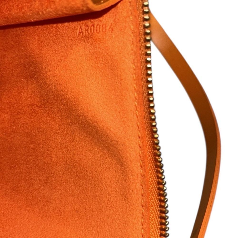 Authentic Louis Vuitton Tangerine Epi Leather Pochette. - Picture 12 of 14